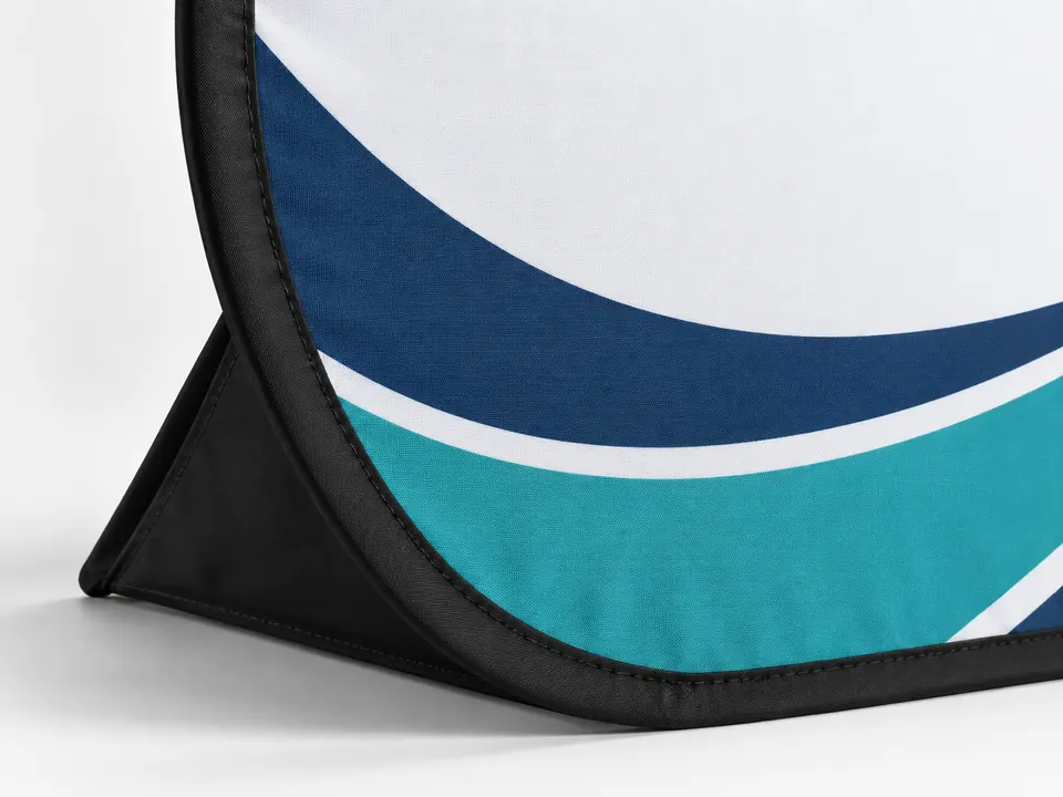 Pop Out Banners — close-up of the illustrative product materials and finish