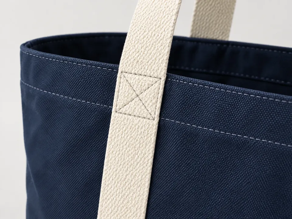 Canvas Bags — close-up of the illustrative product materials and finish