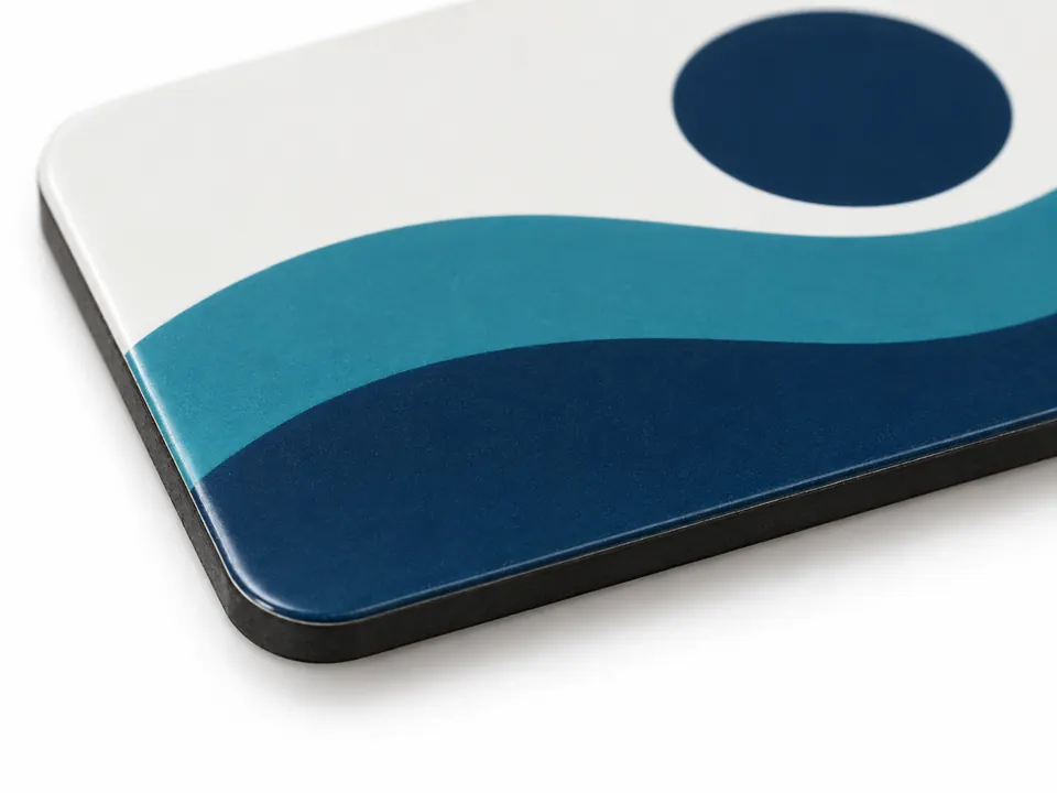 Fridge Magnets — close-up of the illustrative product materials and finish