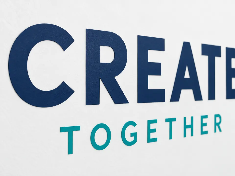Wall Vinyl Lettering — close-up of the illustrative product materials and finish