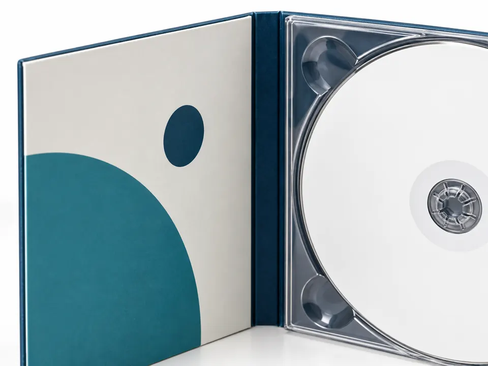 CD & DVD Covers — close-up of the illustrative product materials and finish