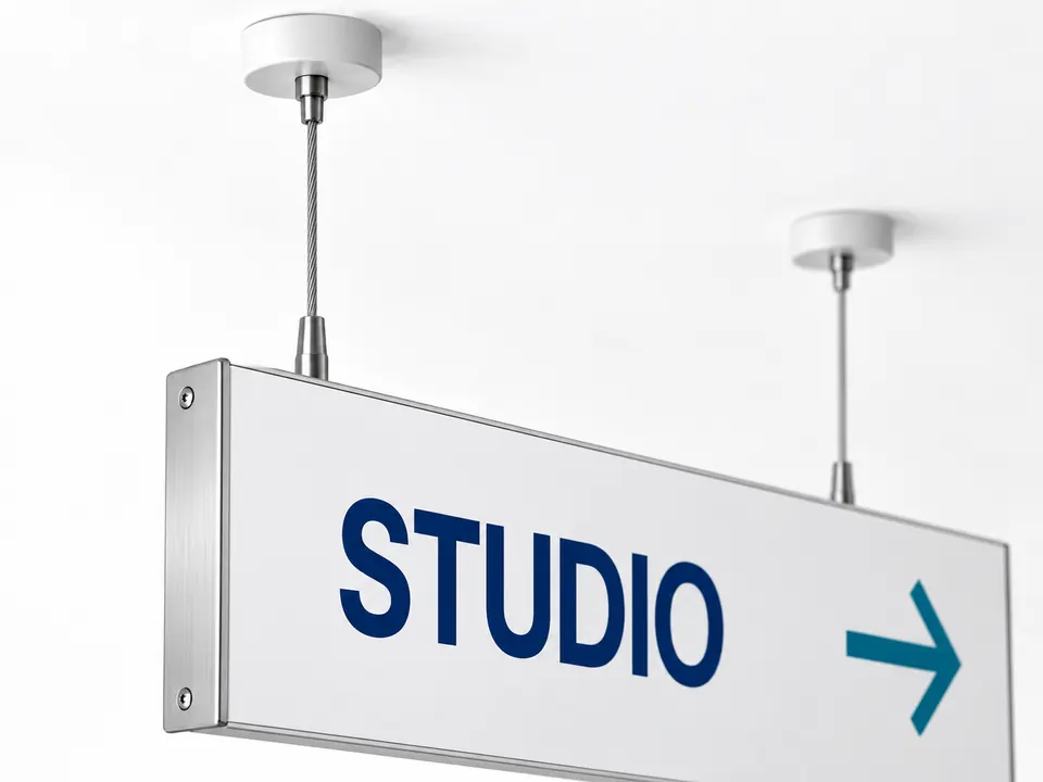 Hanging Signage — close-up of the illustrative product materials and finish
